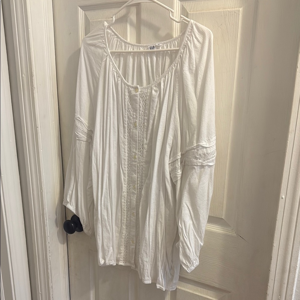 Women's White Top